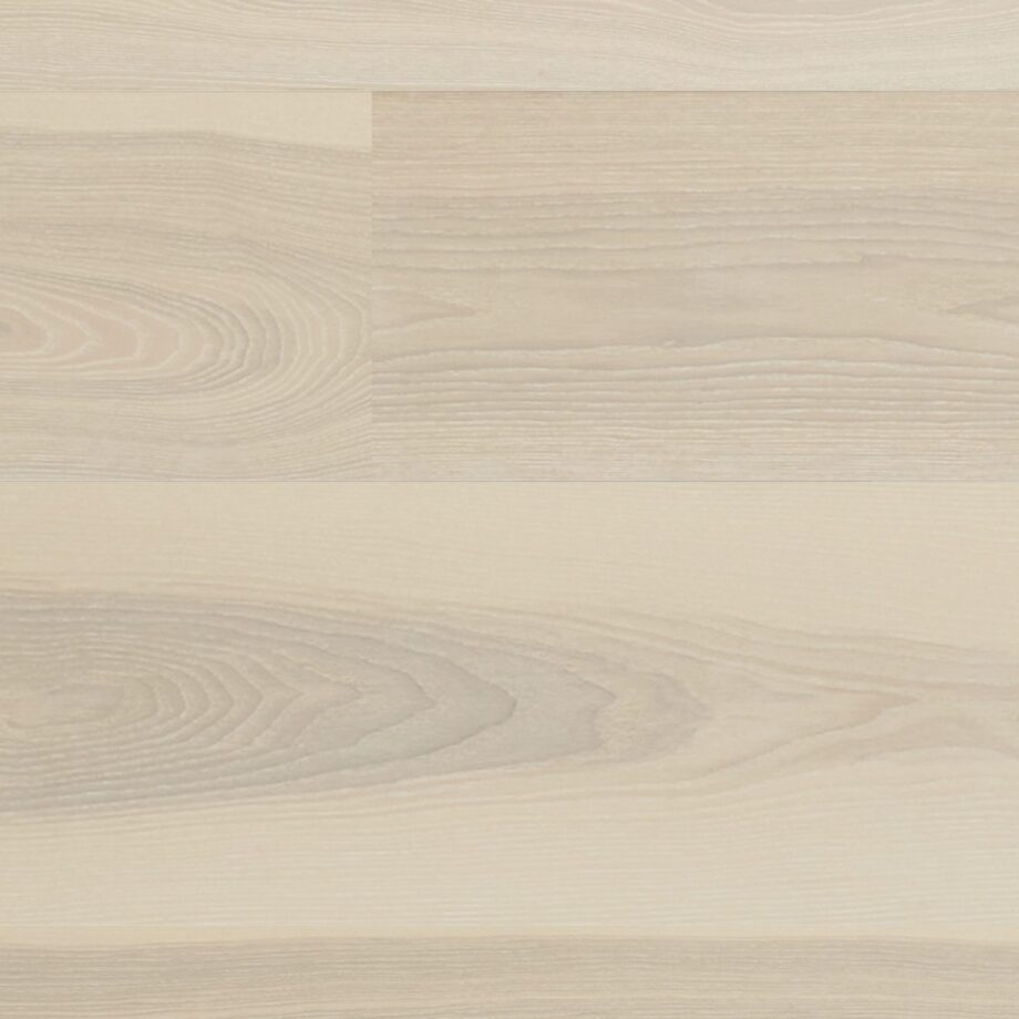 Landhausdiele Esche Esta Elegant Frost Ivory Pores 240 mm extramatt lackiert Landhausdiele Esche Esta Elegant Frost Ivory Pores 240 mm extramatt lackiert