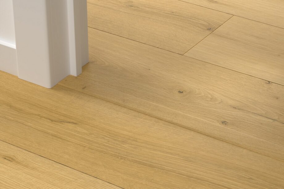 qsvincp40318-1 Incizo 5-in-1 Übergangsprofil Quick-Step Brushed Oak Honey für Rigid-Vinyl (Alpha), 8x45x2000 mm